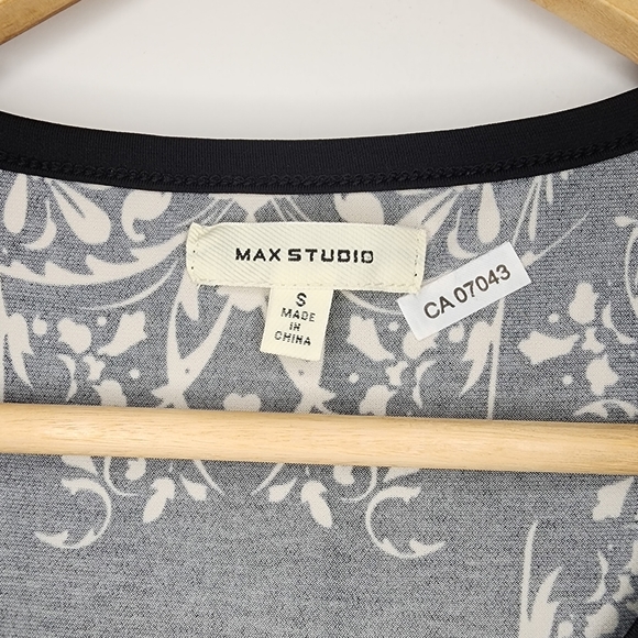 Max Studio - Picture 3 of 3